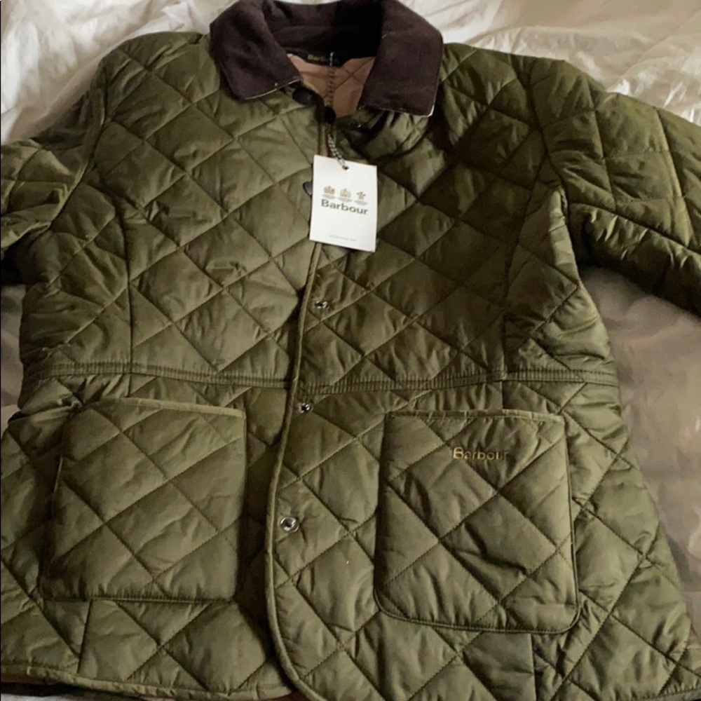 BNWT Barbour Olive Quilted Barn Coat